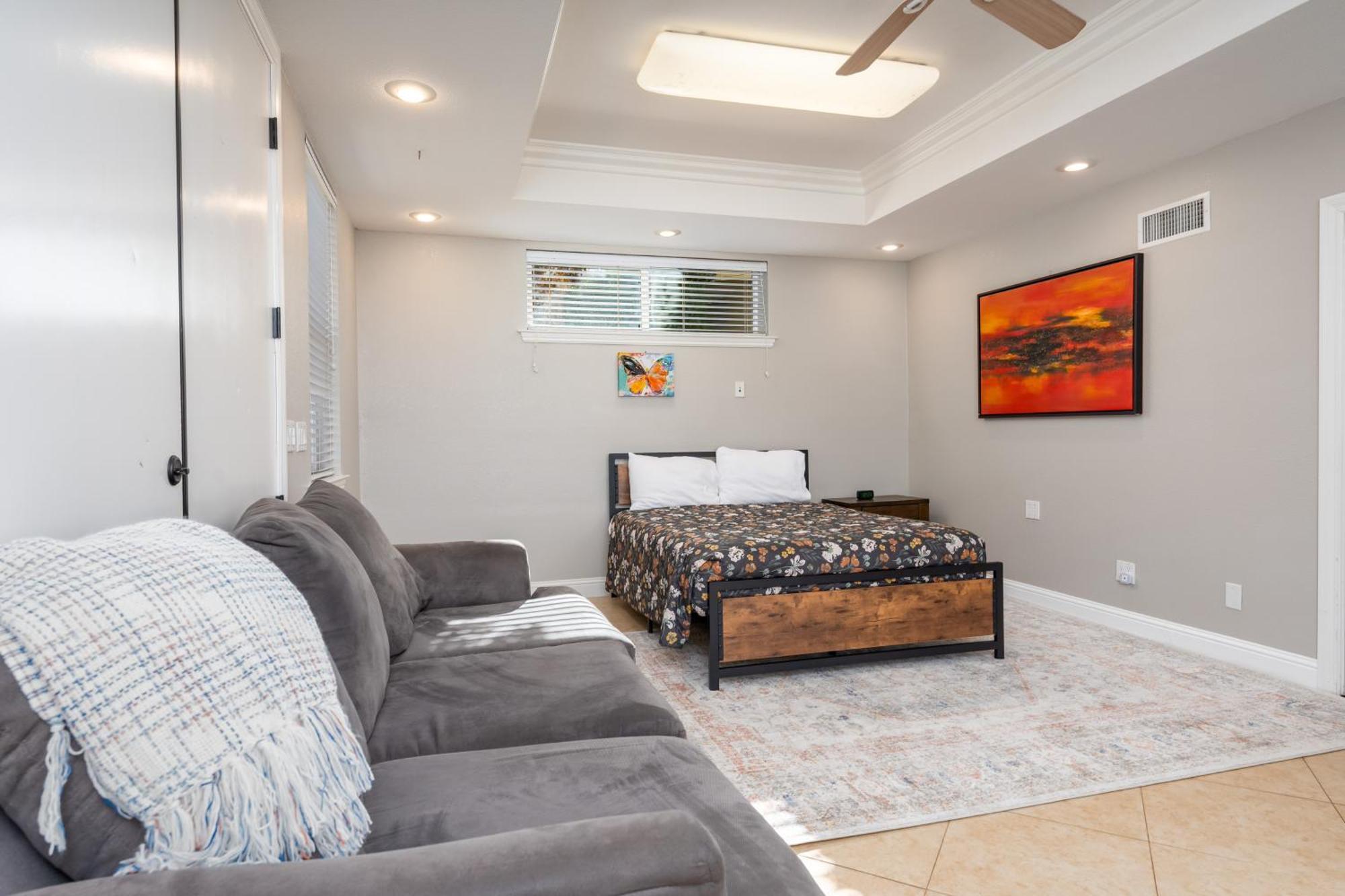 Yosemite Bass Views, 2 Homes, Games, Hot Tub Hébergement de vacances