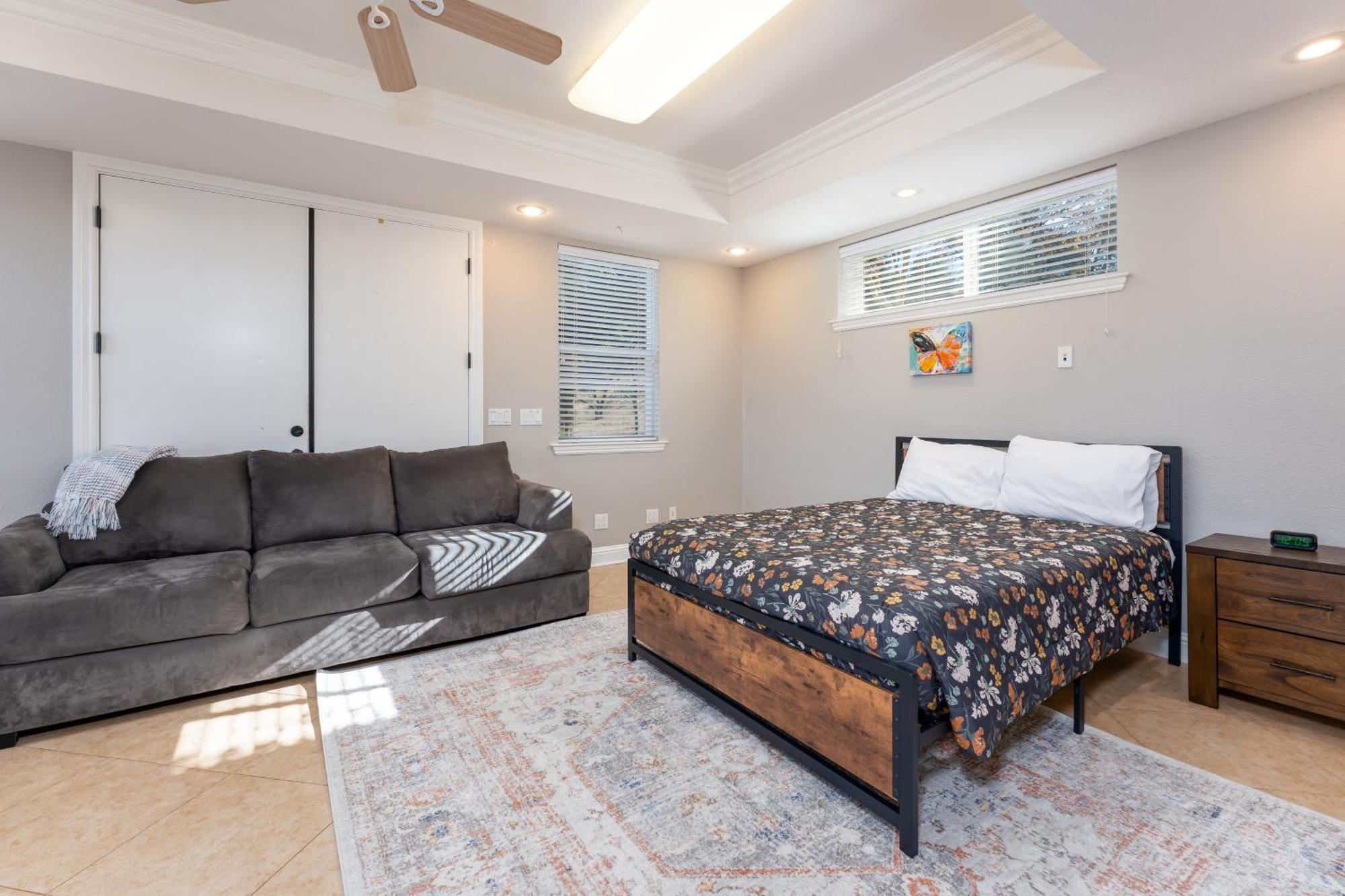 Yosemite Bass Views, 2 Homes, Games, Hot Tub Hébergement de vacances *