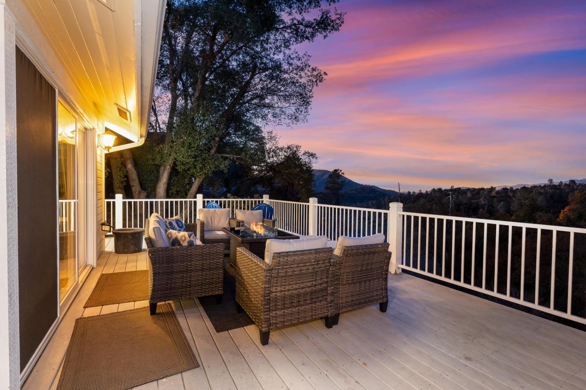 Hébergement de vacances Yosemite Bass Views, 2 Homes, Games, Hot Tub *